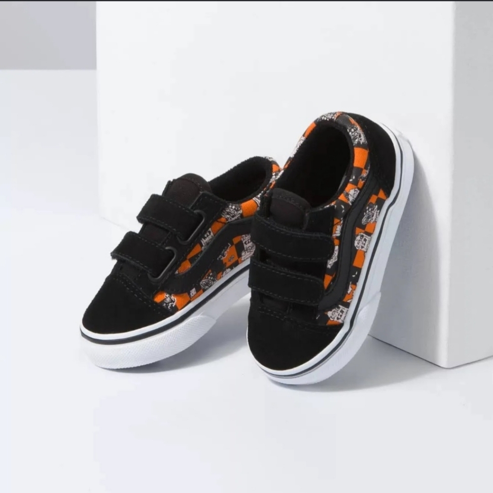 NWT VANS Toddler SZ 5.5 Old Skool V 'Glow Sk8 Monsters' Shoes Sneakers